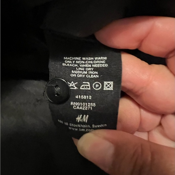 H&M Black Knee-Length A-Line Pleated Skirt - Picture 6 of 9